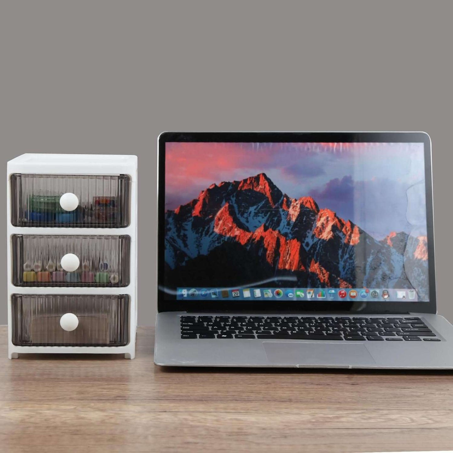 Desktop storage cabinet